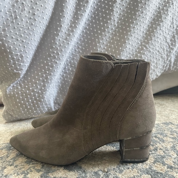 Gray booties - Picture 2 of 9